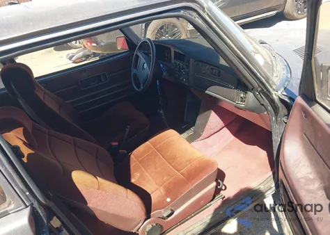 1983 Saab 900 z USA, uszkodzony, nr VIN YS3AT34S4D1029793